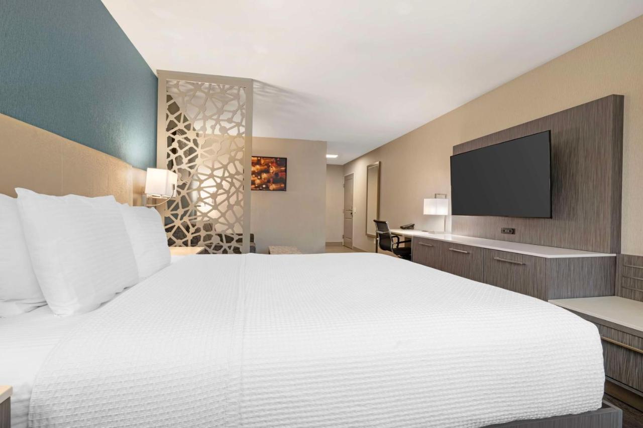 | Best Western Plus Temecula Wine Country Hotel &Suites