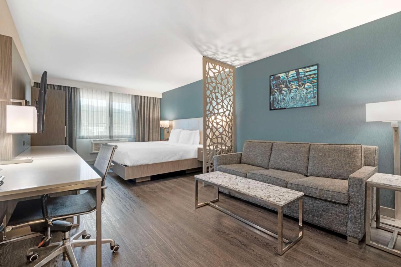  | Best Western Plus Temecula Wine Country Hotel &Suites