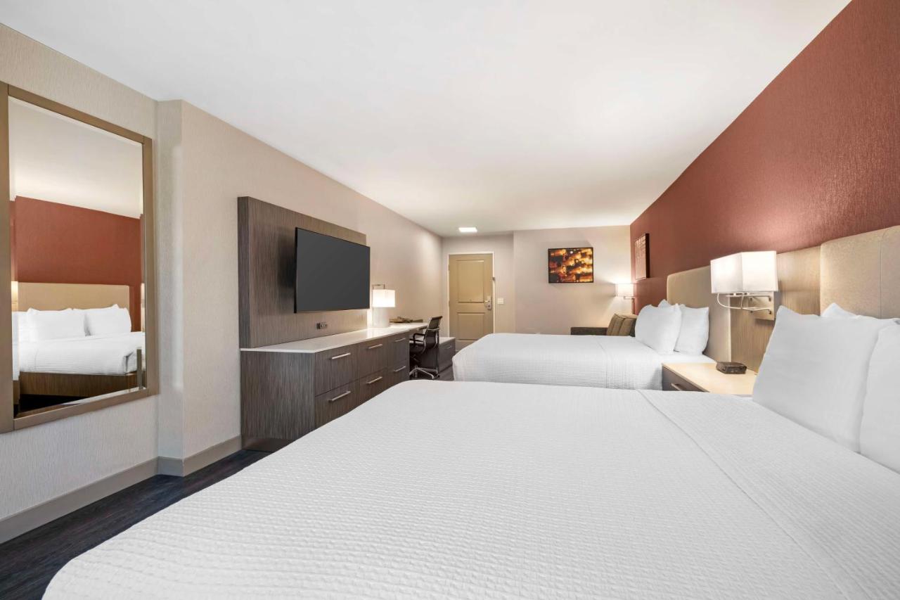 | Best Western Plus Temecula Wine Country Hotel &Suites