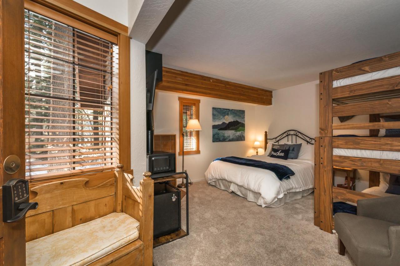 | Donner Lake Inn B&B