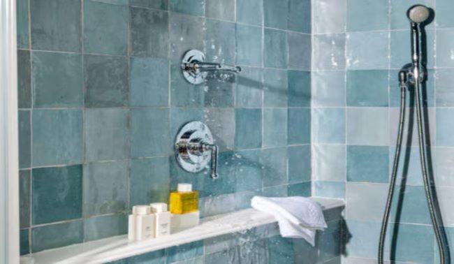 | Canoe Place Inn & Cottages