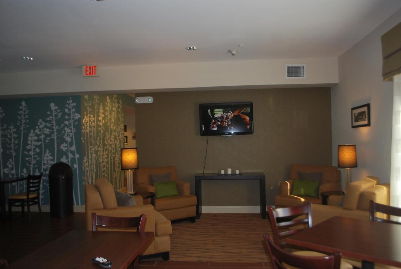 | Sleep Inn & Suites Clintwood