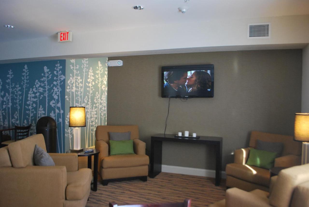 | Sleep Inn & Suites Clintwood