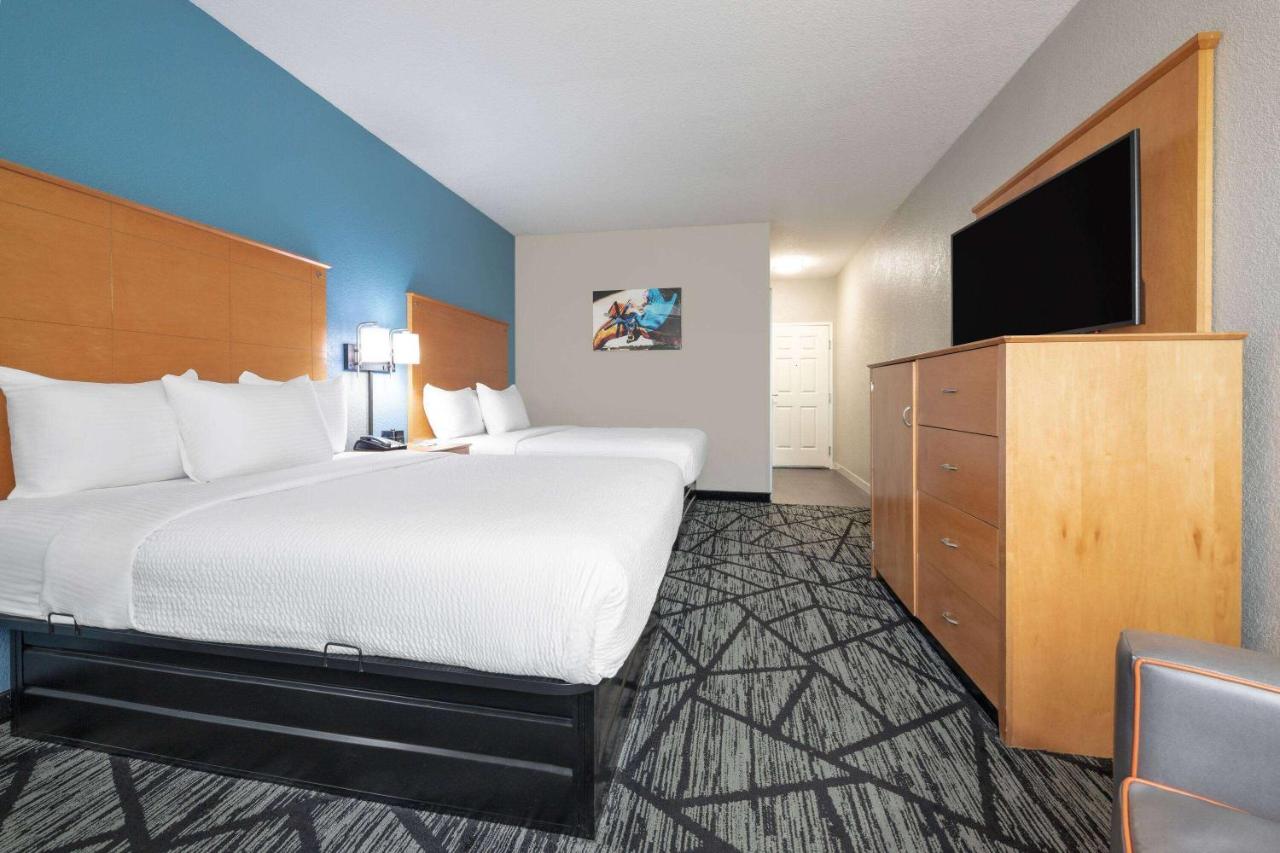 Deluxe Queen Room with Two Queen Beds at La Quinta Inn & Suites by Wyndham Alvarado