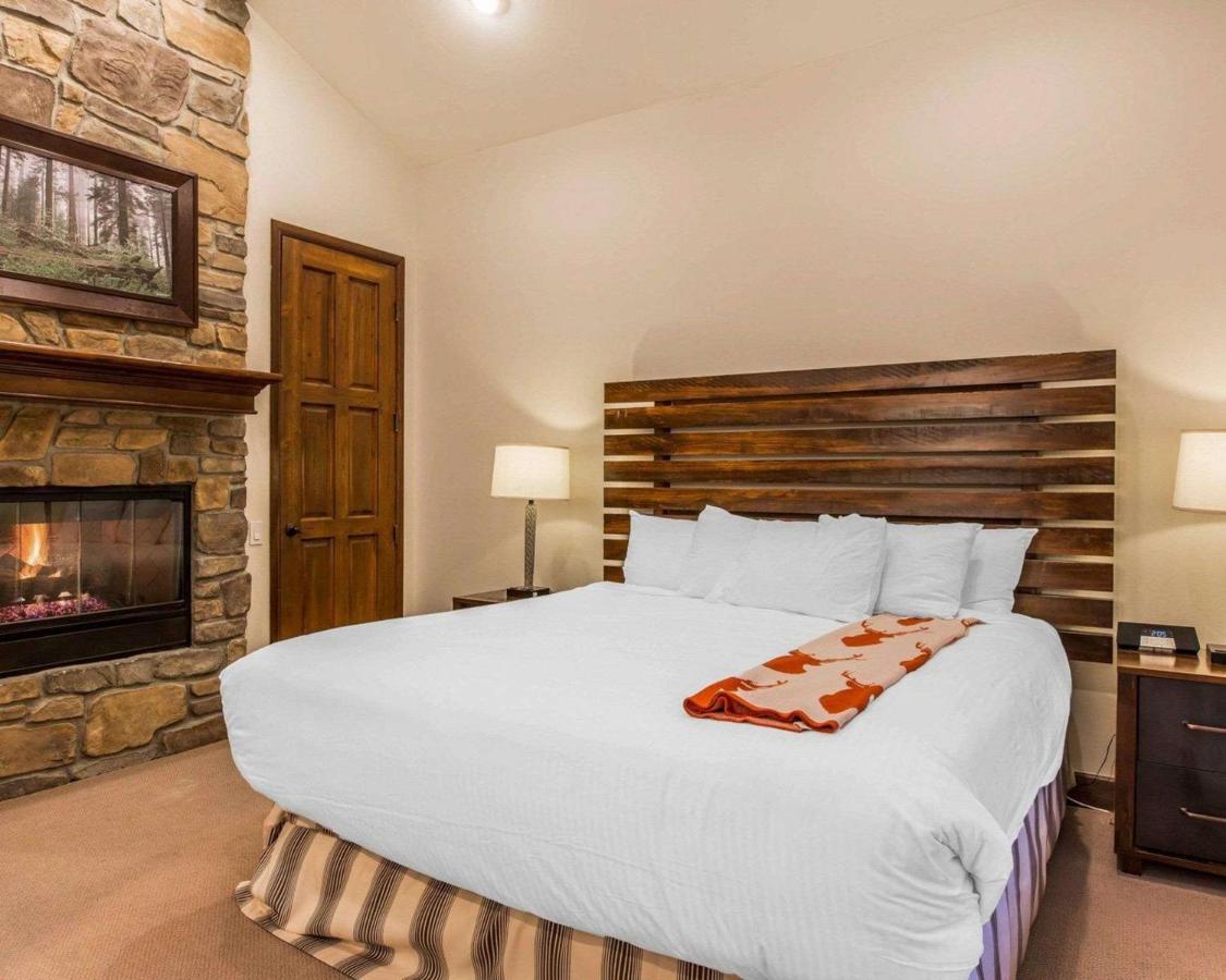 Four-Bedroom Apartment at Bluegreen Vacations Big Bear Village, an Ascend Collection Resort