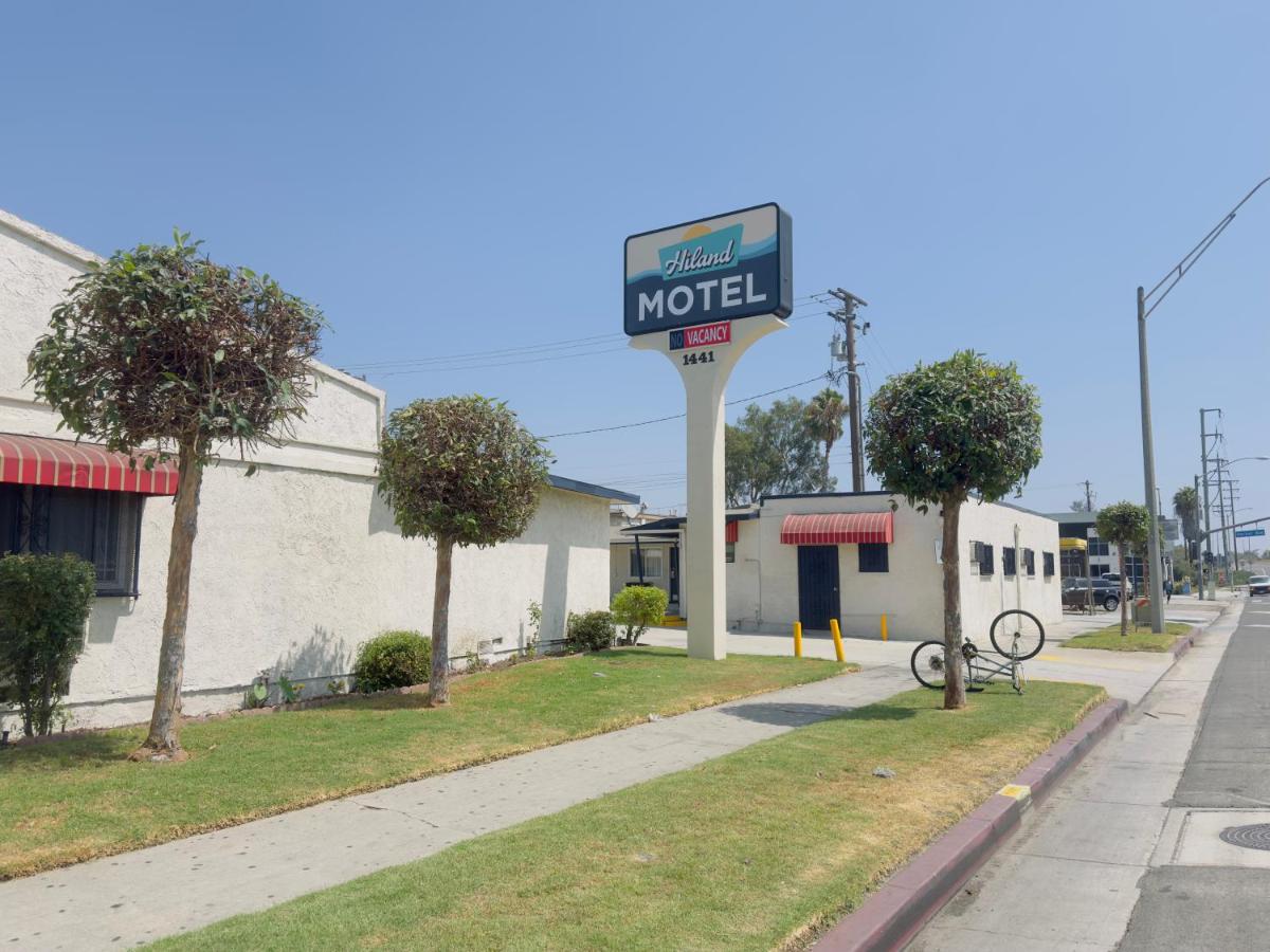  | Hiland Motel