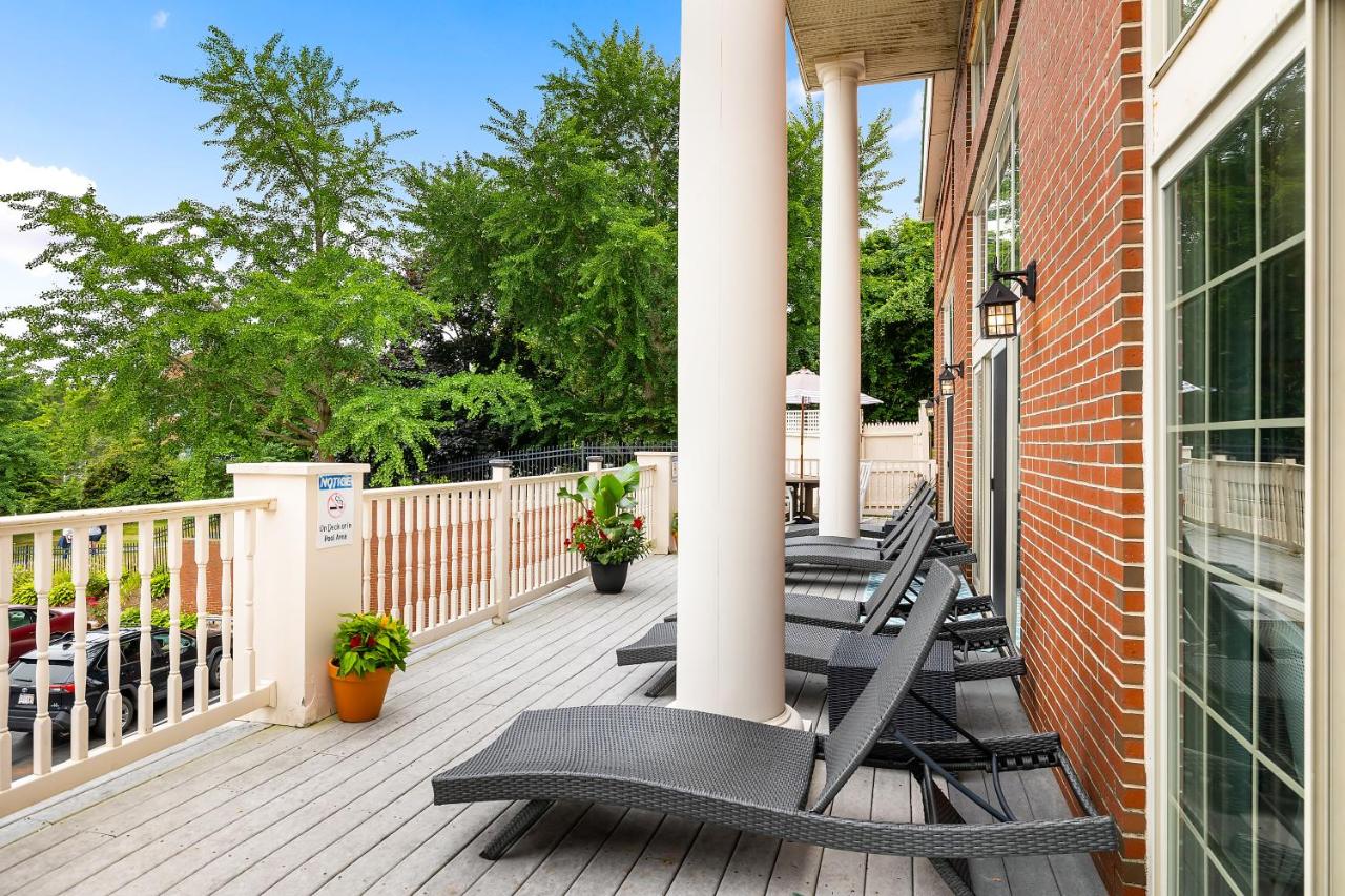  | John Carver Inn & Spa