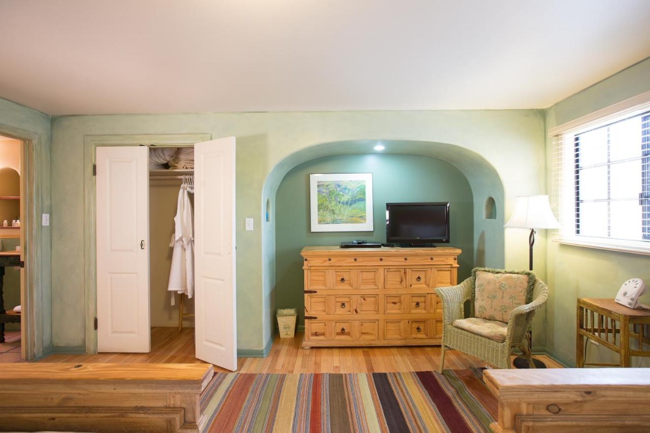 Double Suite at Blue Iguana Inn