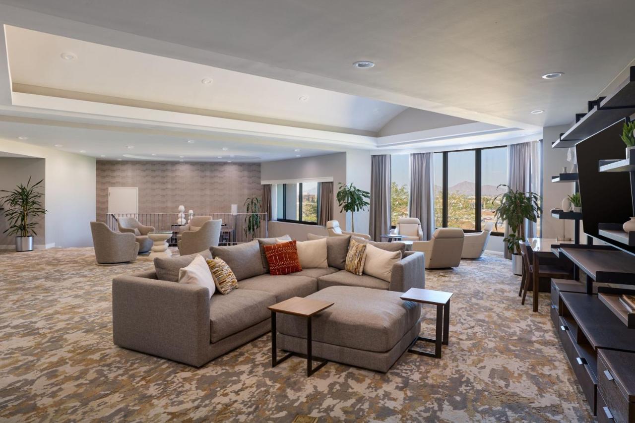 | Phoenix Marriott Resort Tempe at The Buttes