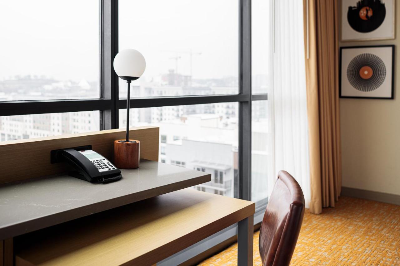 Queen Room with Two Queen Beds and View at Holiday Inn & Suites Nashville Downtown - Broadway by IHG