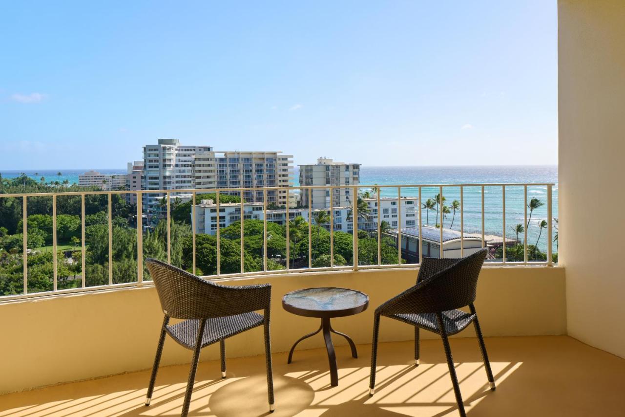 Room with Ocean View at Lotus Honolulu at Diamond Head