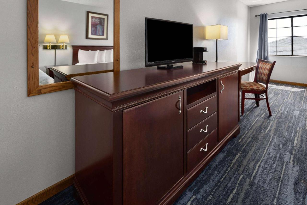 Deluxe Queen Room with Two Queen Beds - Non-Smoking at Days Inn by Wyndham Iron Mountain