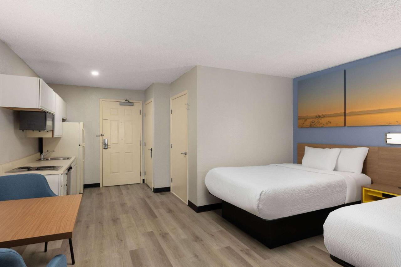 Deluxe Double Room with Two Double Beds - Disability Access - Non-Smoking at Days Inn & Suites by Wyndham Green Bay WI.