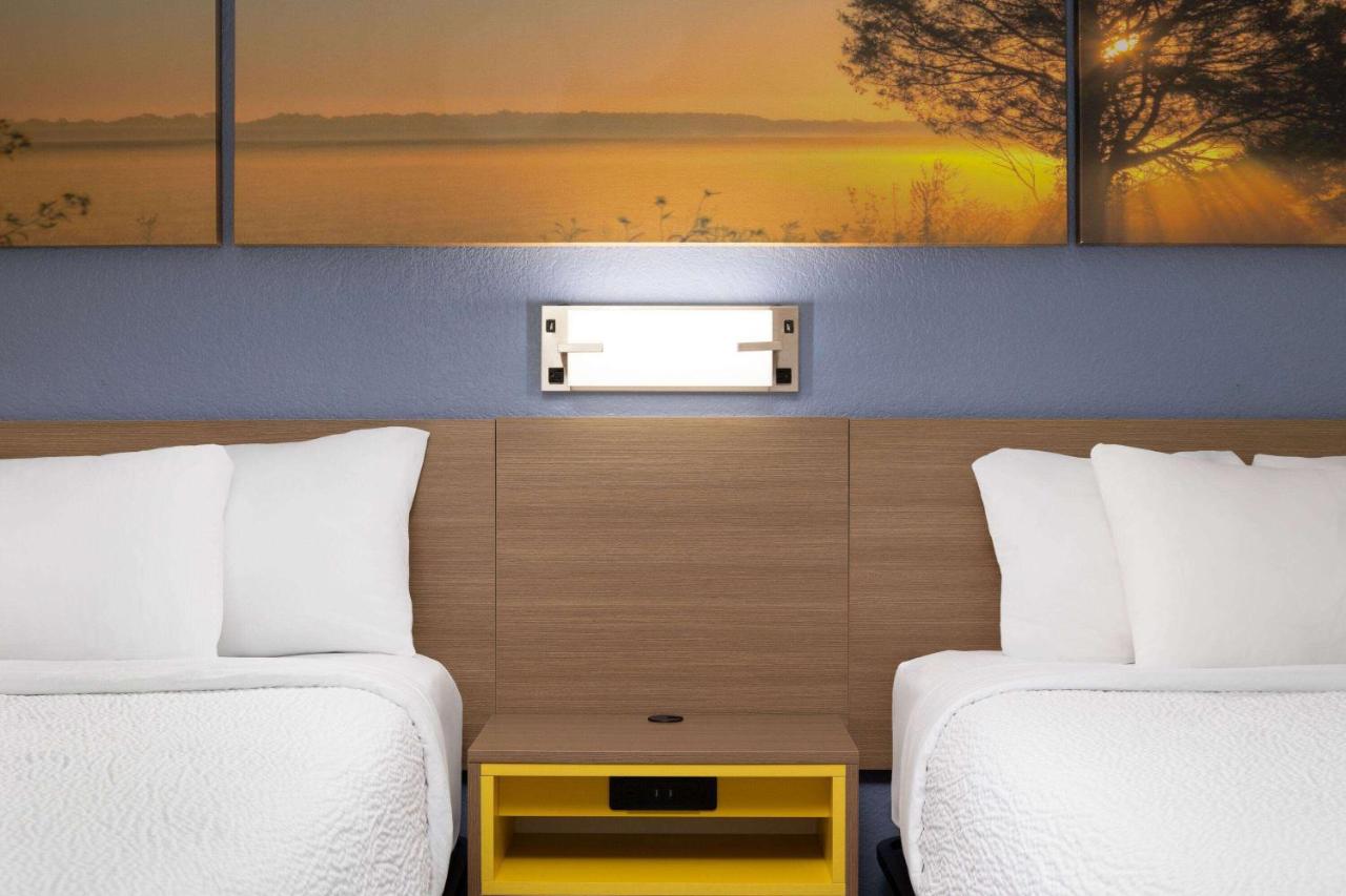 Deluxe Double Room with Two Double Beds - Disability Access - Non-Smoking at Days Inn & Suites by Wyndham Green Bay WI.