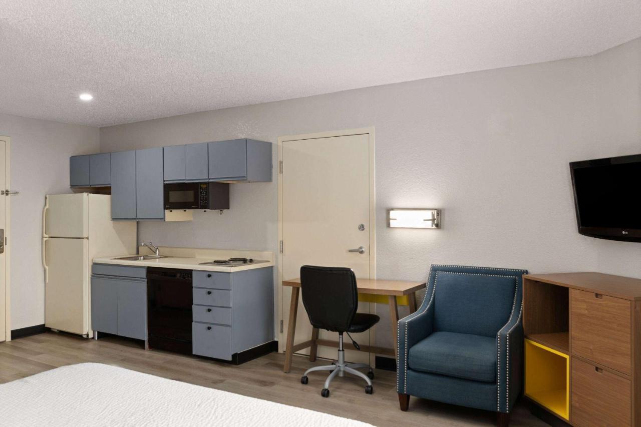 Queen Room - Disability Access - Non-Smoking at Days Inn & Suites by Wyndham Green Bay WI.