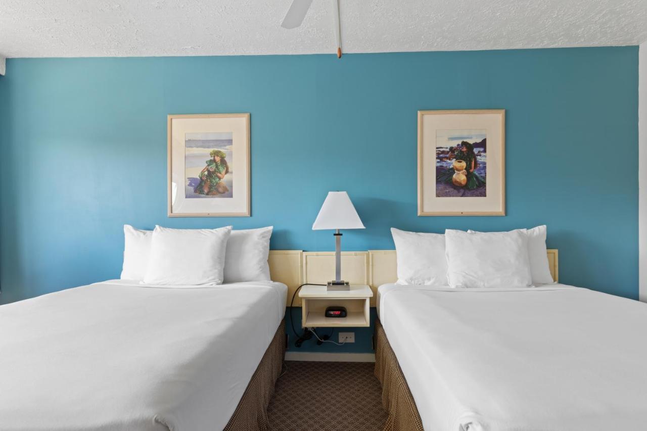 | Maui Seaside Hotel