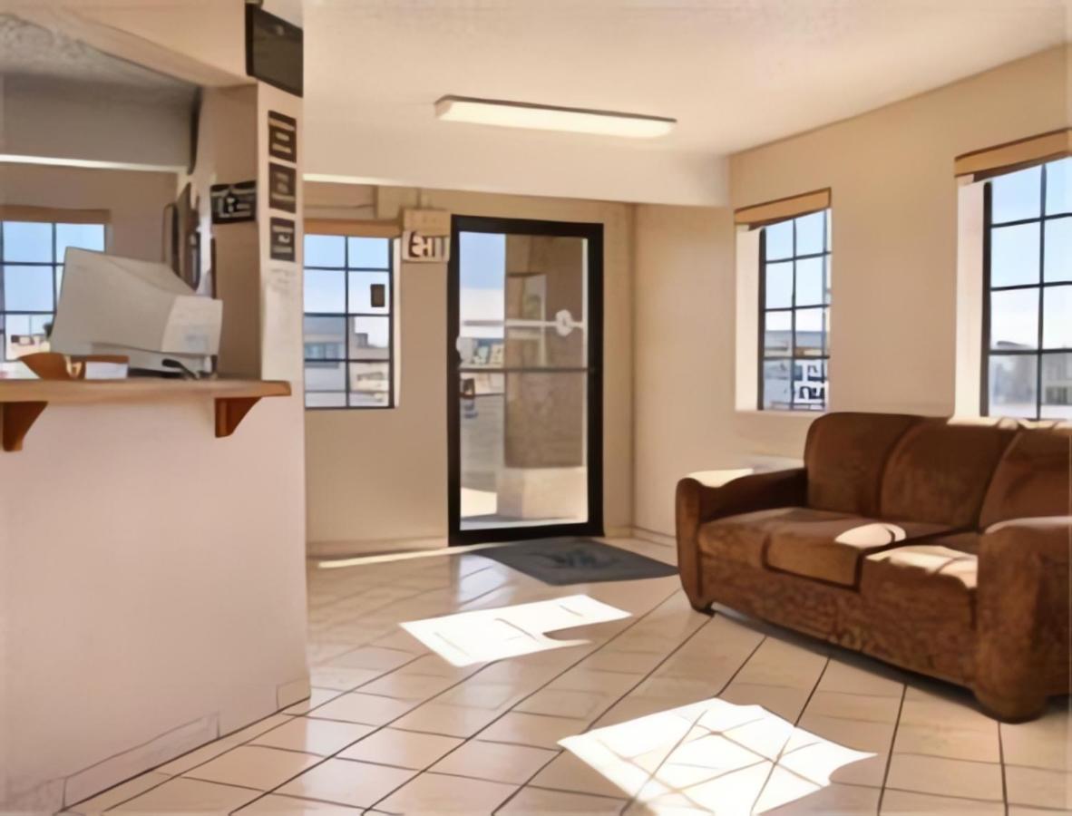  | Super 8 by Wyndham Lake Havasu City
