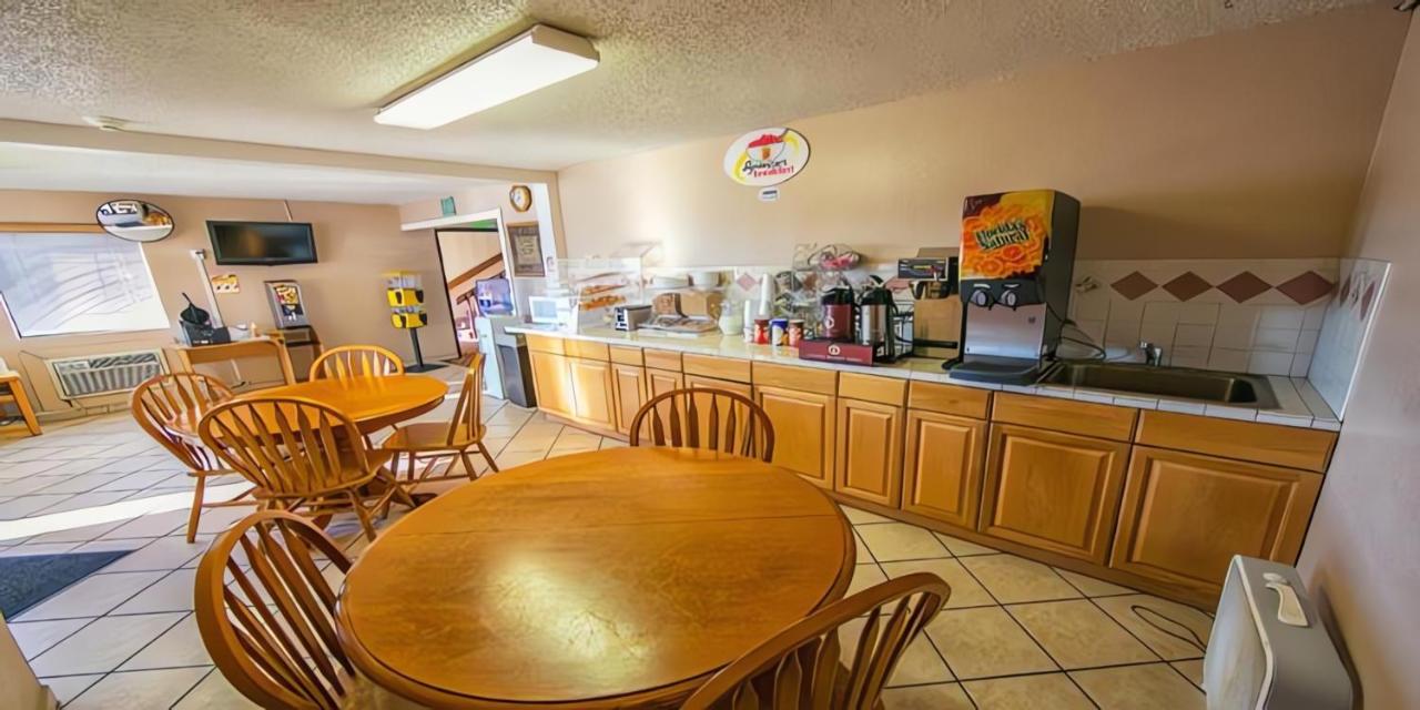  | Super 8 by Wyndham Lake Havasu City