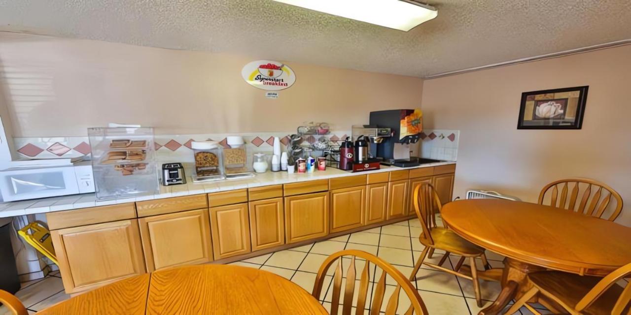  | Super 8 by Wyndham Lake Havasu City