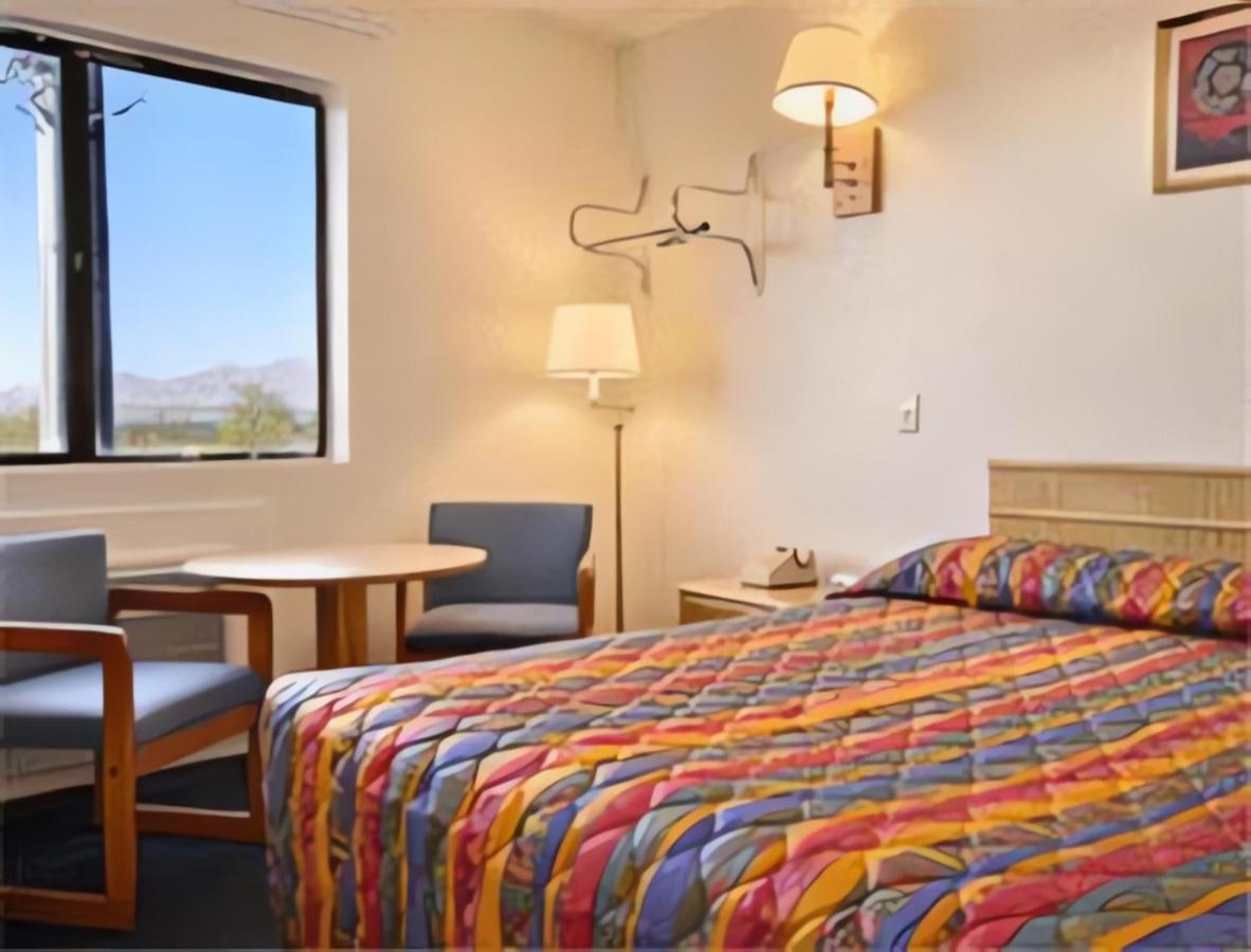  | Super 8 by Wyndham Lake Havasu City