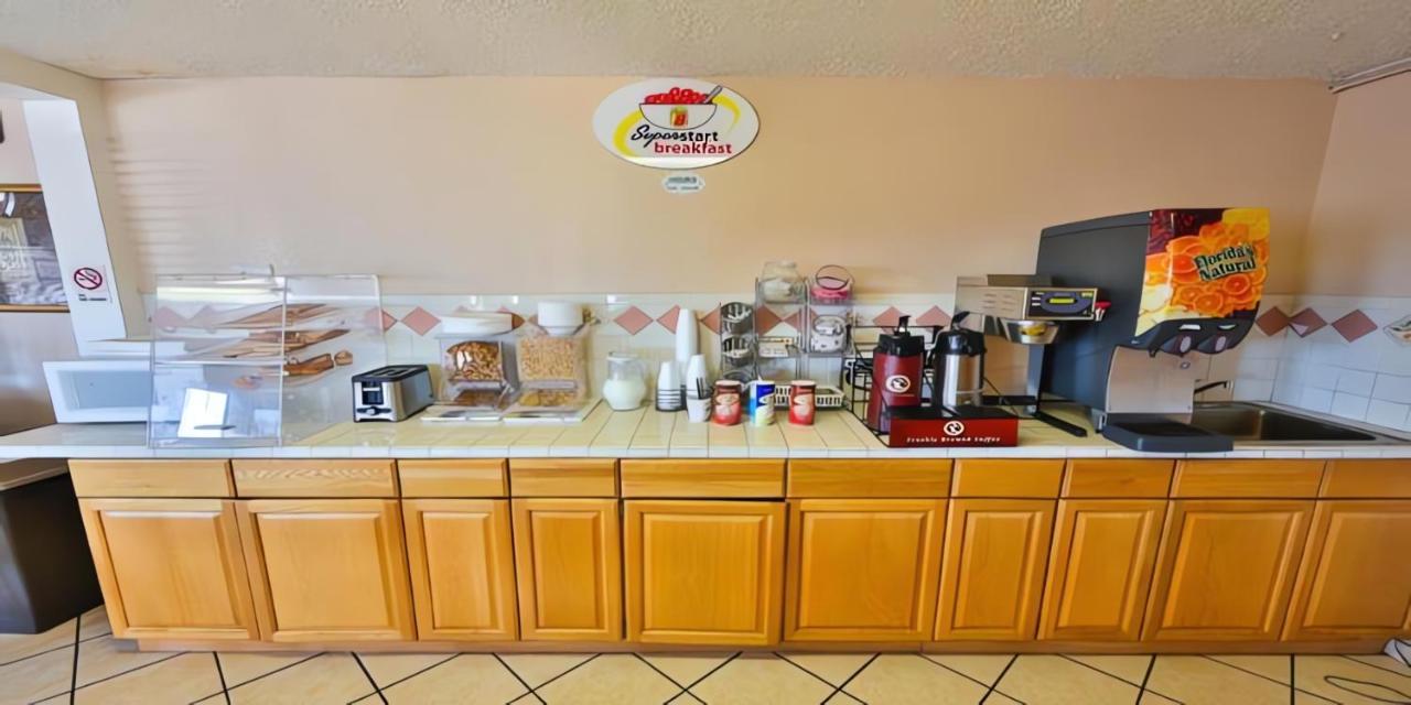  | Super 8 by Wyndham Lake Havasu City