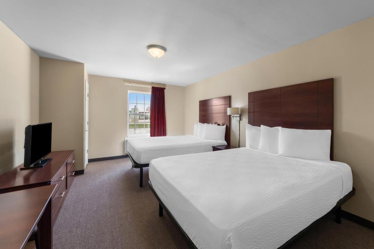 | Savannah Suites Pleasanton