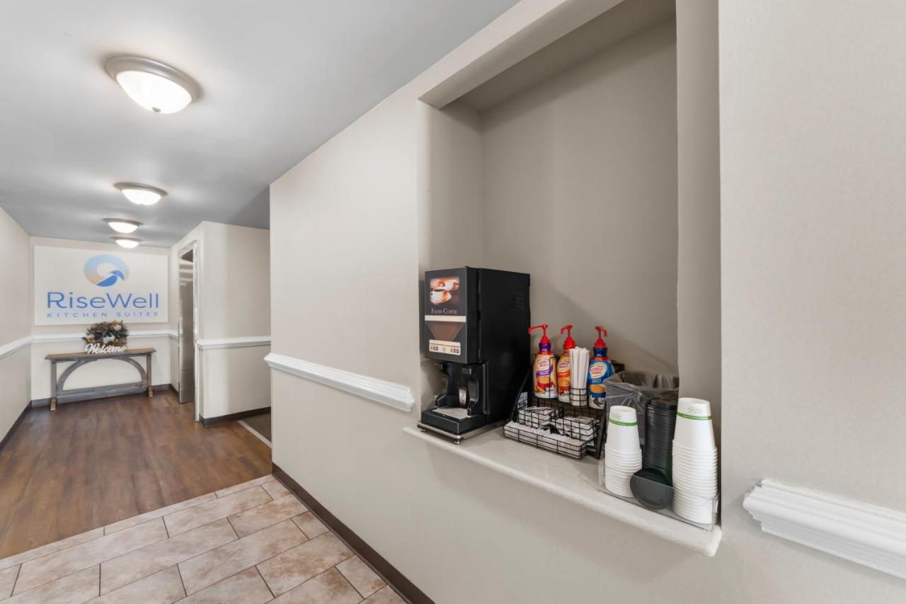 | Savannah Suites Pleasanton