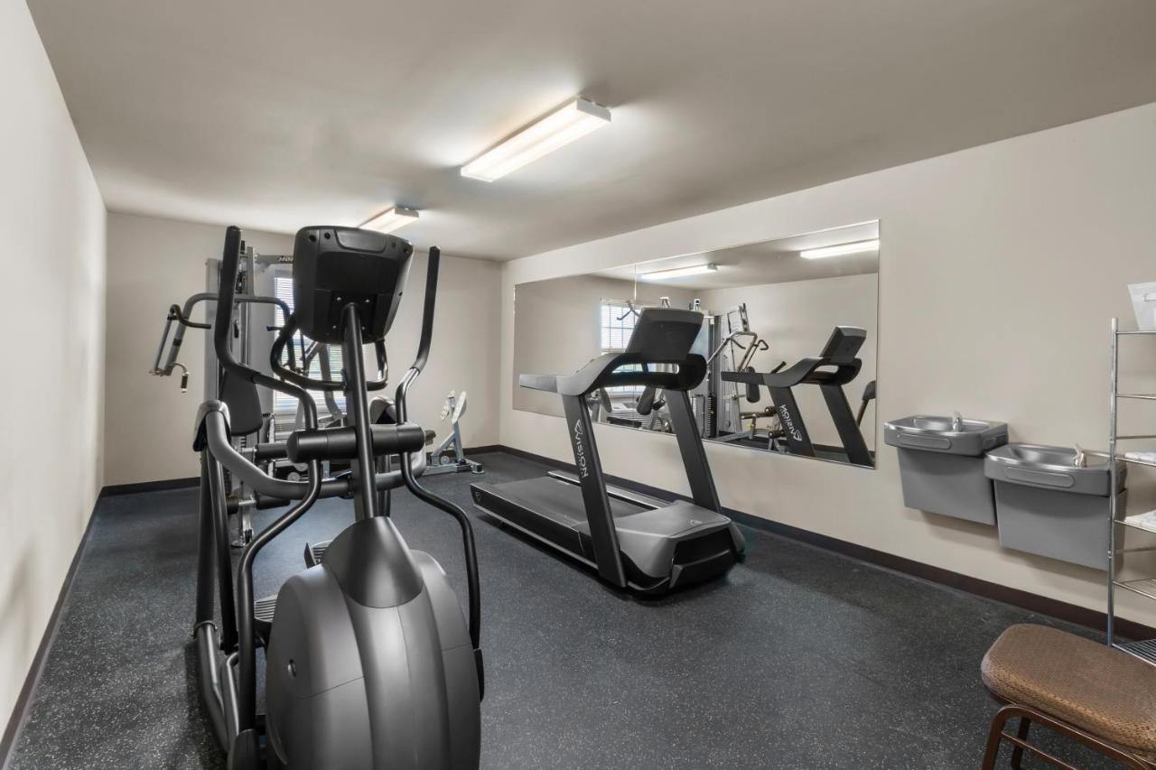 | Savannah Suites Pleasanton