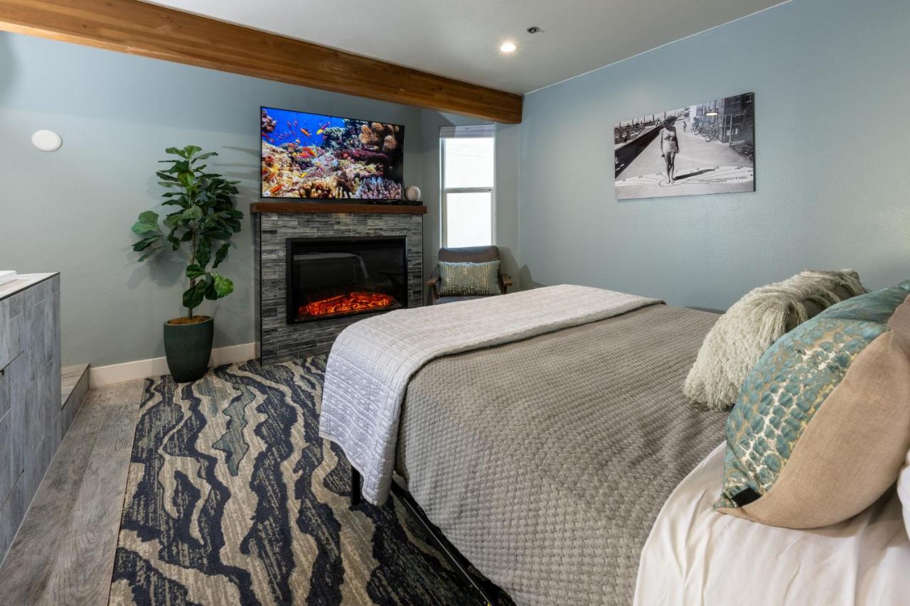 | The Seaside Oceanfront Inn