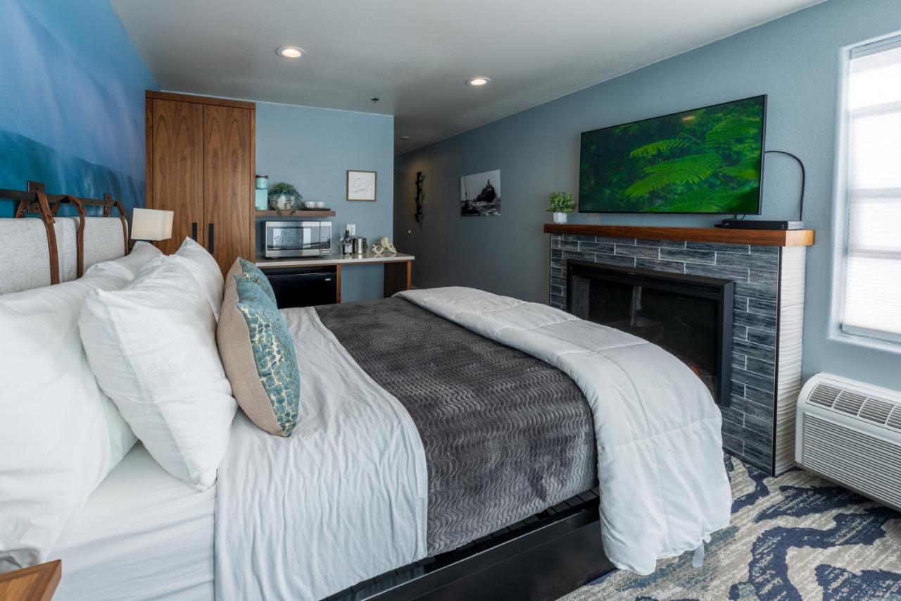 | The Seaside Oceanfront Inn