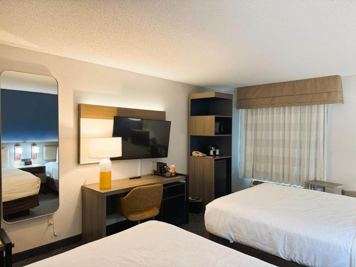 Queen Room with Two Queen Beds - Non-Smoking at Comfort Inn & Suites Sheboygan I-43