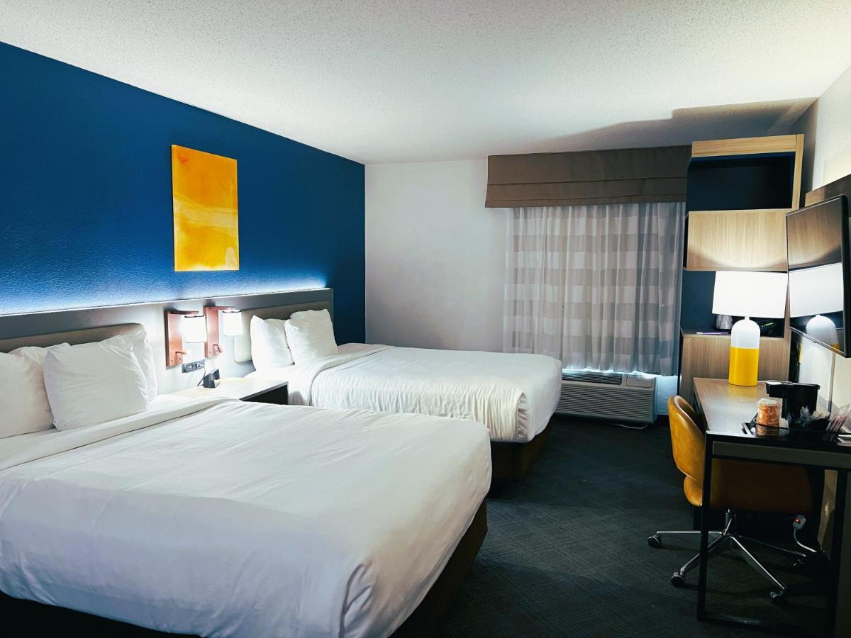 Suite with Two Queen Beds - Accessible/Non-Smoking at Comfort Inn & Suites Sheboygan I-43