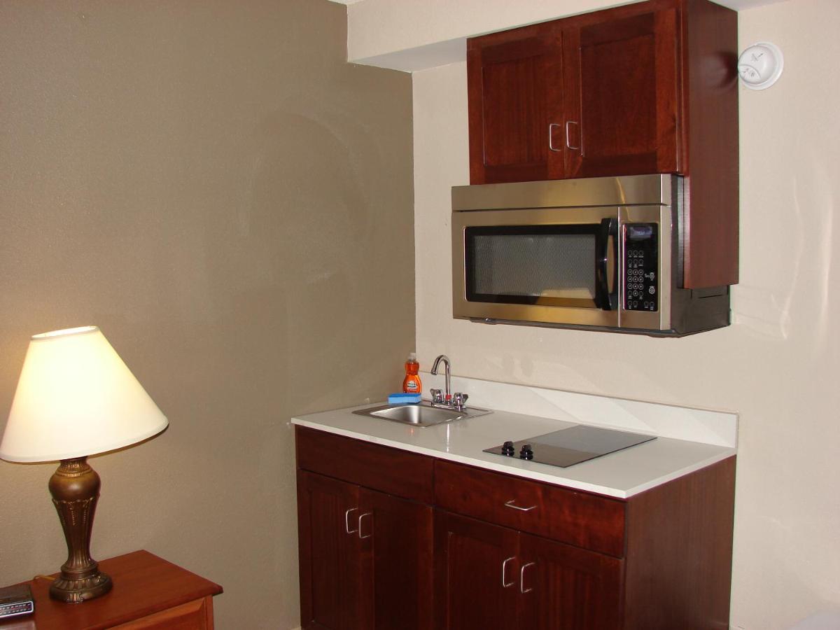 King Studio - Non-Smoking at Best Western Gateway Adirondack Inn