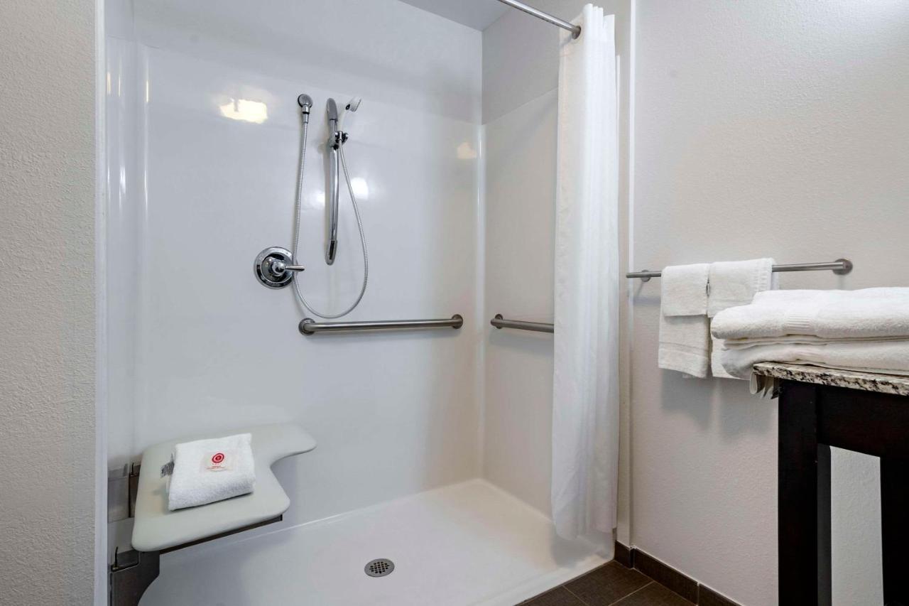 King Room - Hearing and Visual Accessible/Non-Smoking at Comfort Inn St. Louis Airport