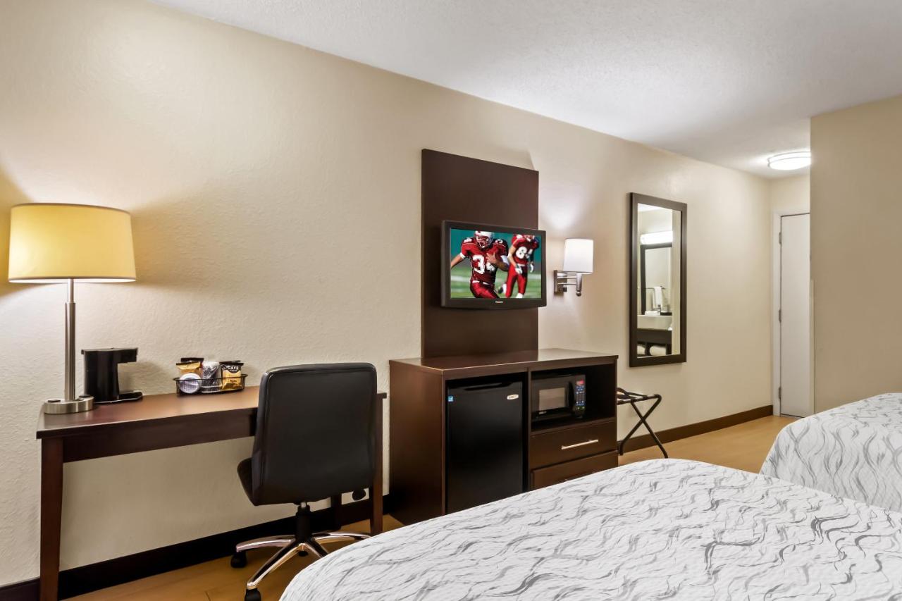 Deluxe Room with Two Double Beds Disability Access Smoke Free at Red Roof Inn PLUS+ Jacksonville - Southpoint