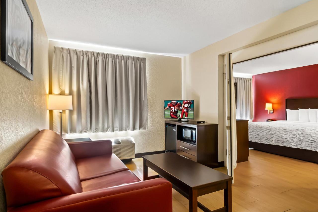 Suite King Room Smoke Free at Red Roof Inn PLUS+ Jacksonville - Southpoint
