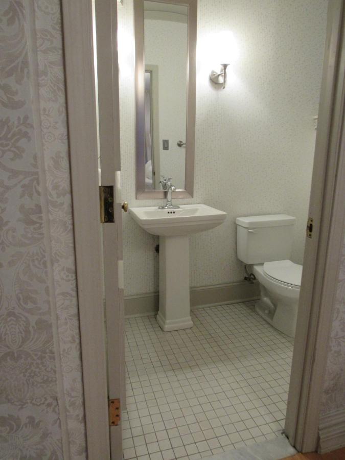 | Washington Park Inn