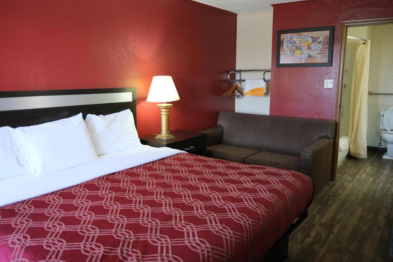  | Econo Lodge Wooster
