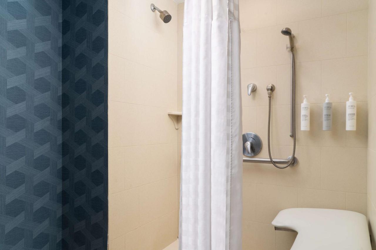 | Homewood Suites by Hilton Newport-Middletown