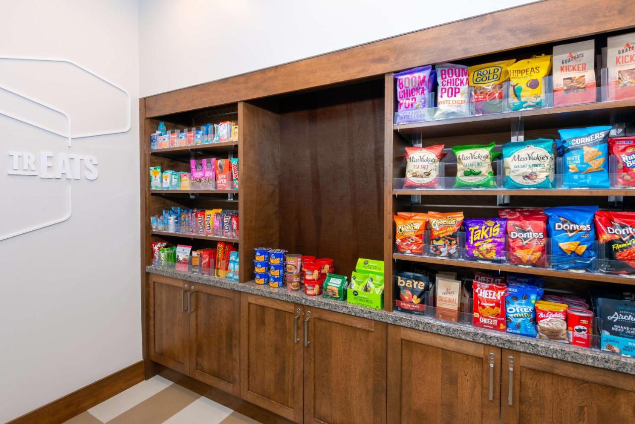  | Hampton Inn and Suites Clayton/St. Louis-Galleria Area
