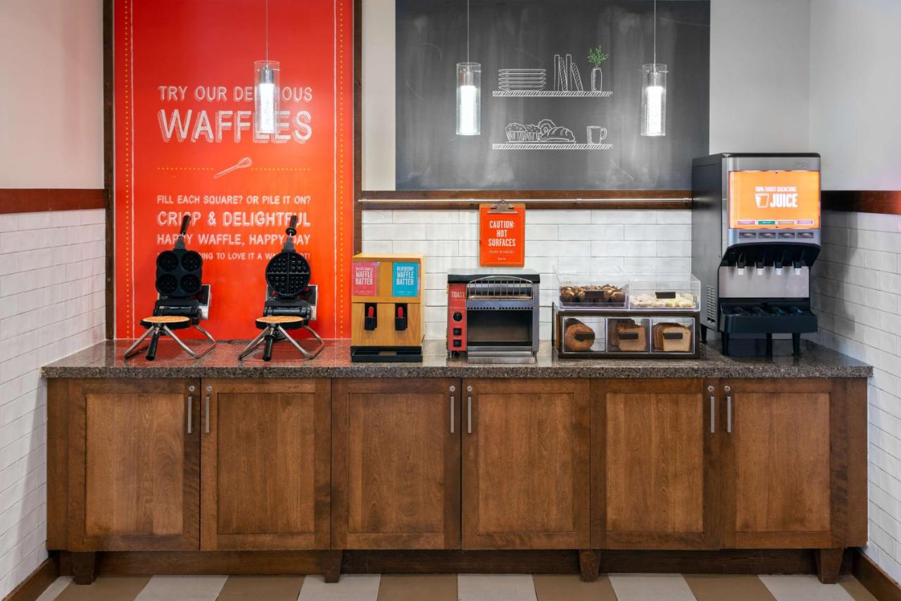  | Hampton Inn and Suites Clayton/St. Louis-Galleria Area