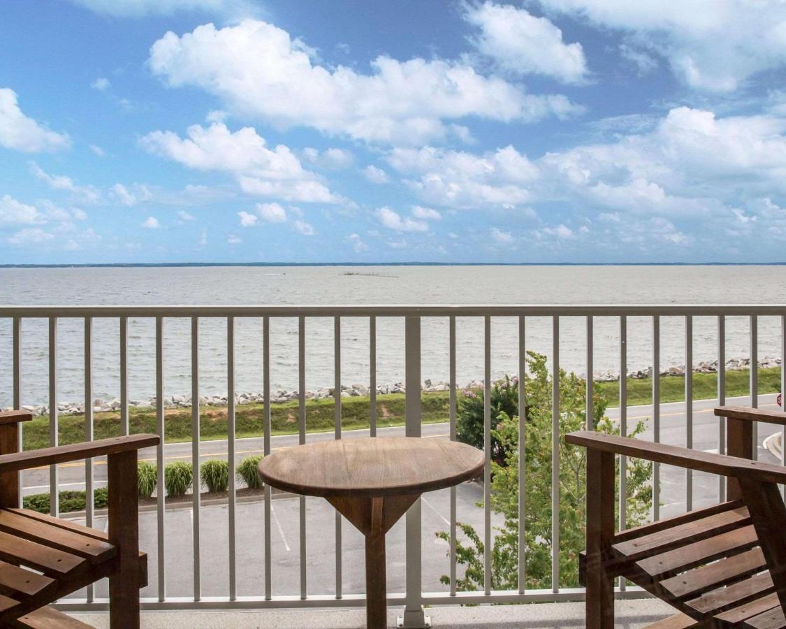 King Suite - Non-Smoking at Island Inn & Suites, an Ascend Collection Hotel