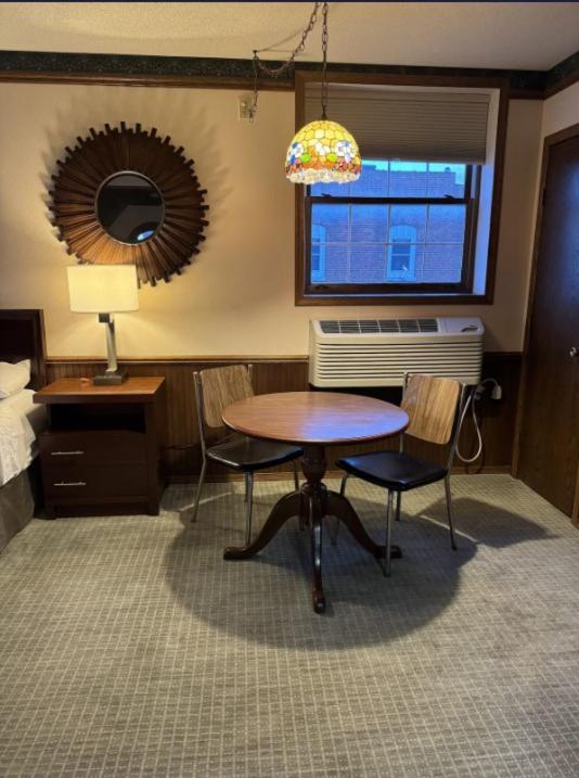 | Fenway House Hotel