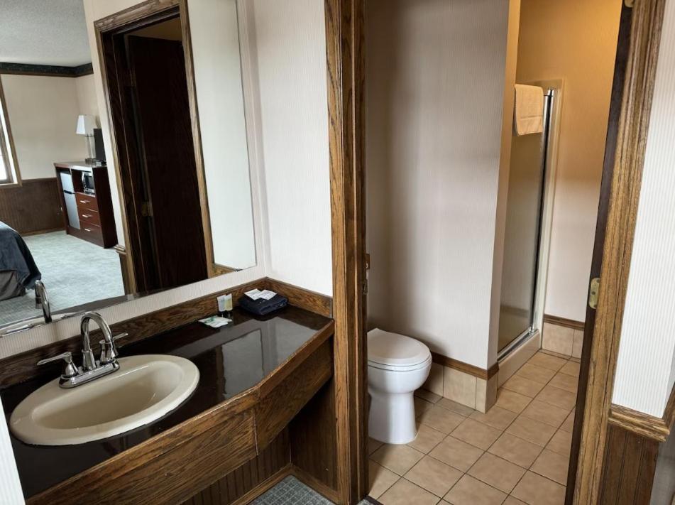 | Fenway House Hotel
