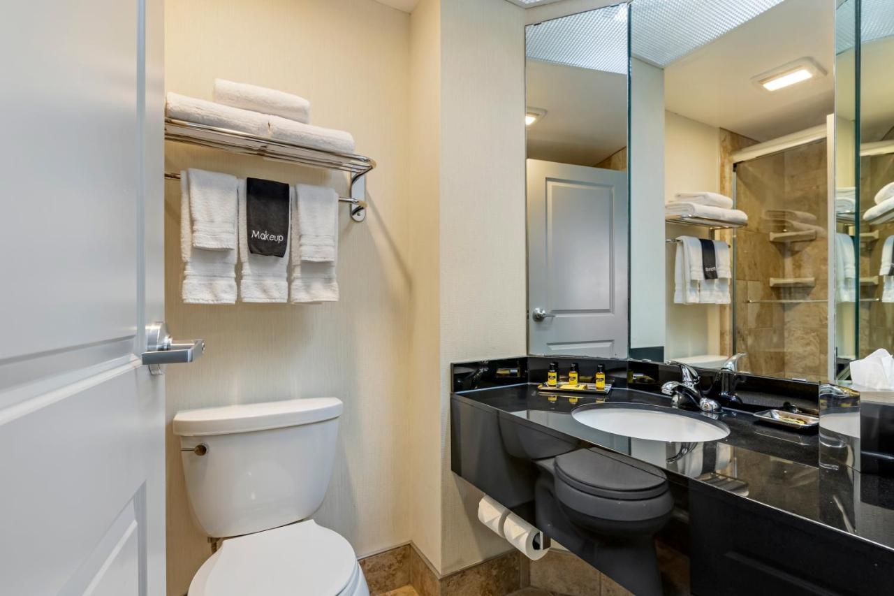 Queen Room - Non Smoking at Best Western Plus InnTowner Madison