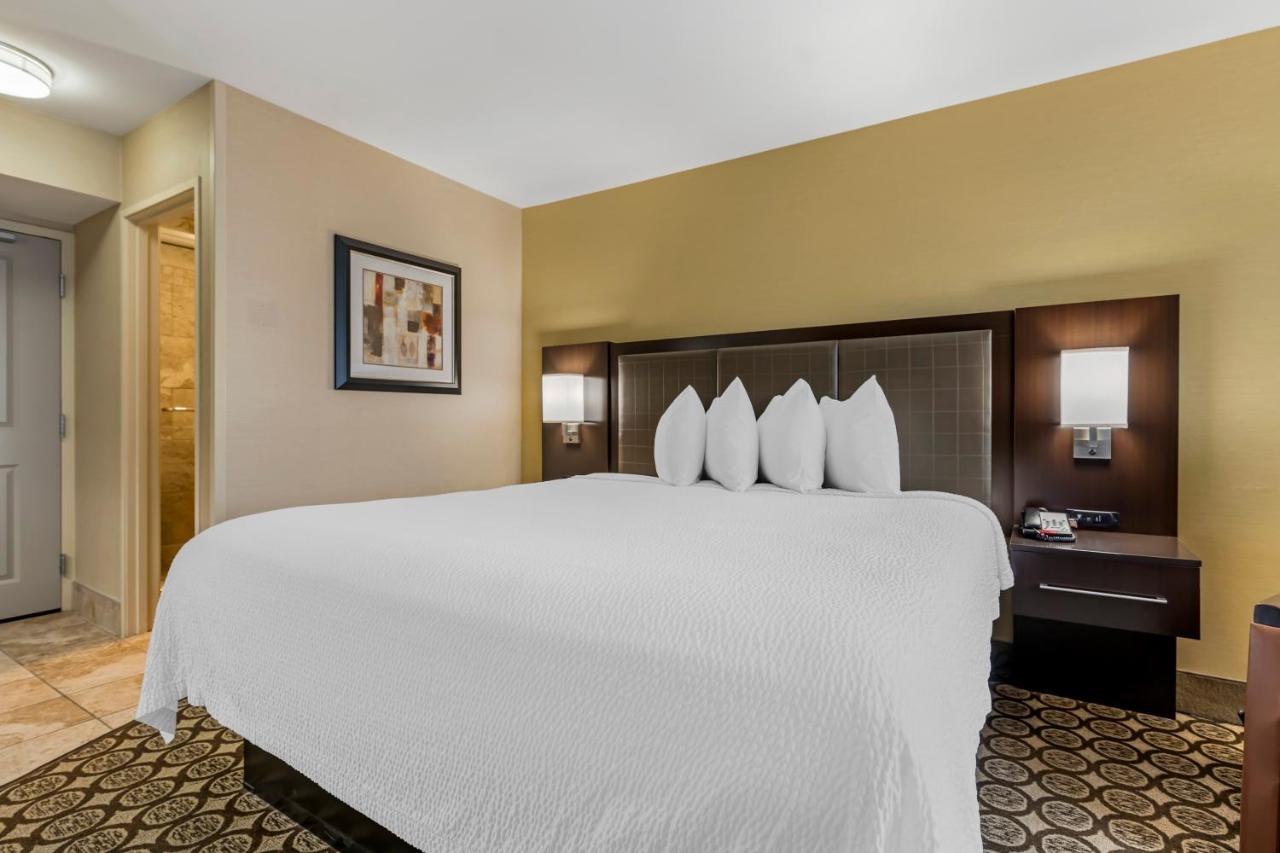 | Best Western Plus InnTowner Madison