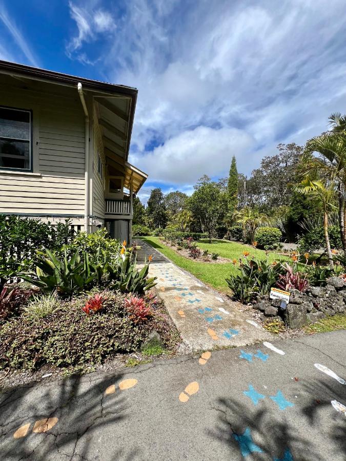 | Aloha Junction Suites - 5 min from Hawaii Volcanoes National Park