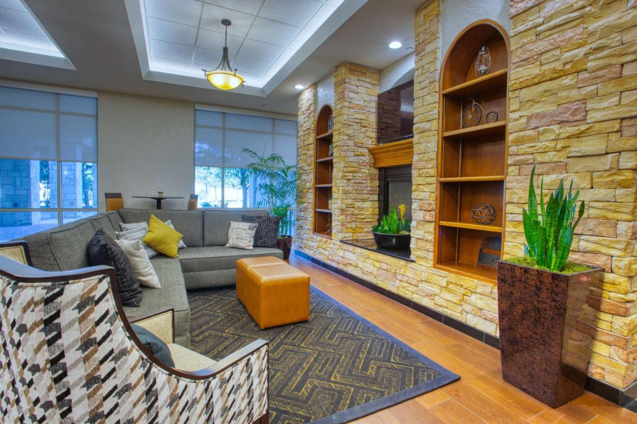 | Drury Inn & Suites San Antonio Near La Cantera