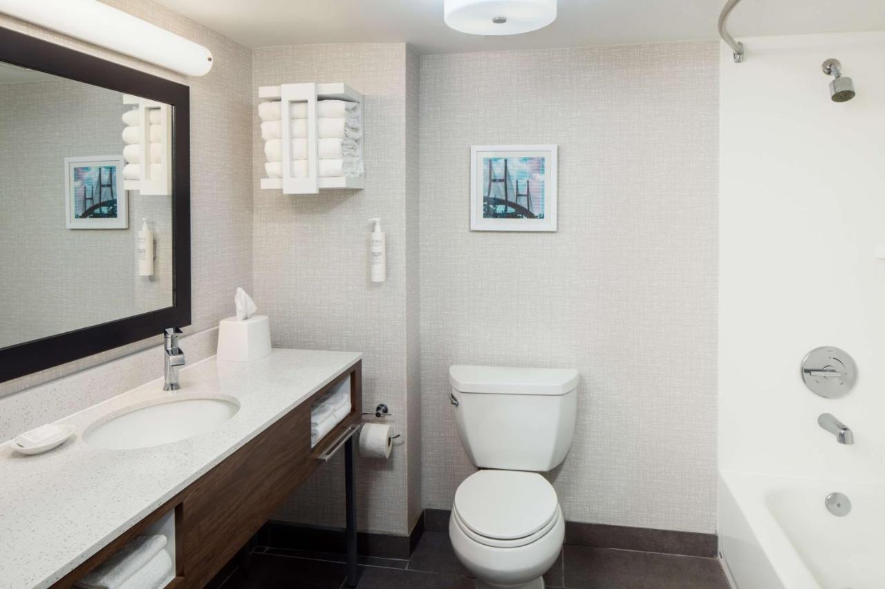 Non-Smoking King Studio Suite at Hampton Inn & Suites Savannah - I-95 South - Gateway