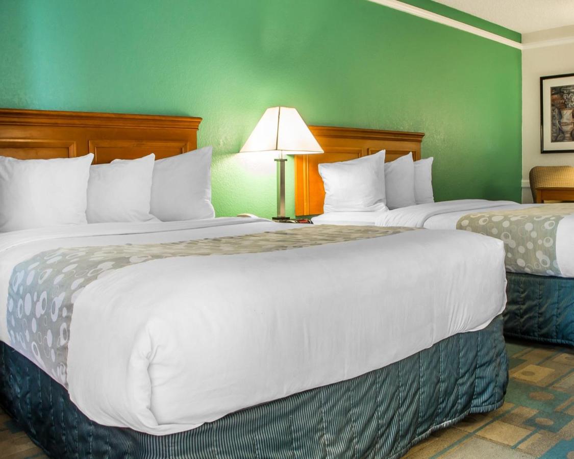 Double Room with Two Double Beds - Smoking at Quality Inn Tulsa Central